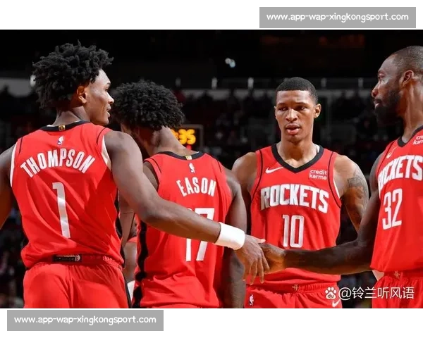 火箭 4 年 5300 万签约芬尼 - 史密斯 全额中产锁定 3D 锋线