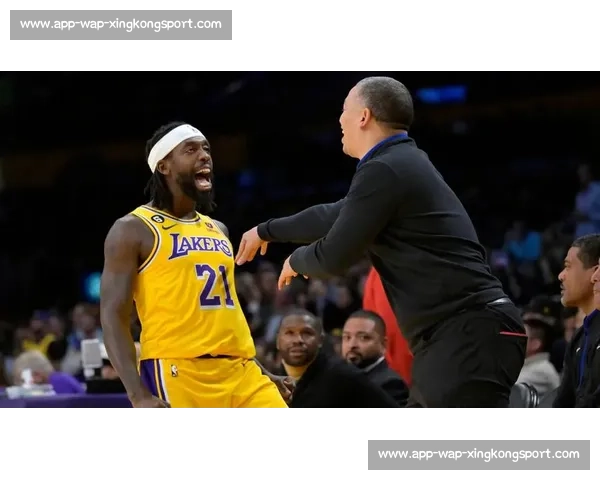 贝弗利怒批总决赛遇冷:詹杜库缺席暴露联盟 星荒重症 贝弗利怒批总决赛遇冷:詹杜库缺席暴露联盟 星荒重症