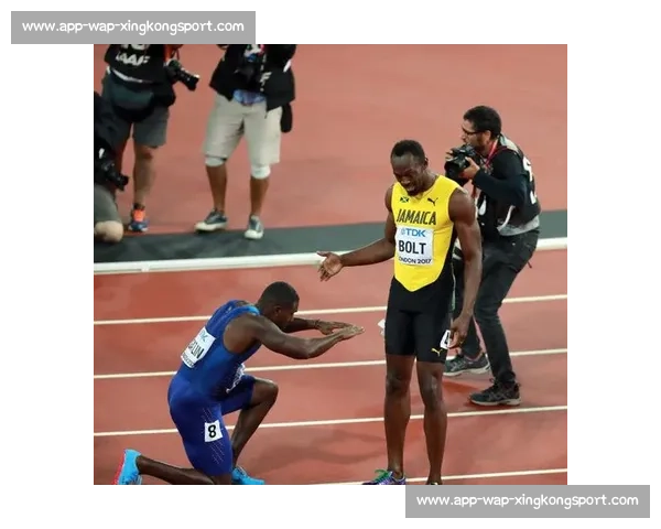 拉齐奥强硬驱逐训鹰师!露骨照片事件终落幕 拉齐奥强硬驱逐训鹰师!露骨照片事件终落幕