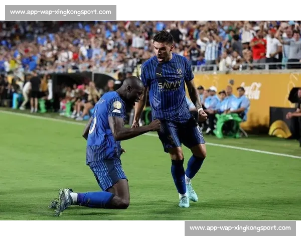 早报：世俱杯豪门突围战陷困境，冷门频现晋级迷雾重重