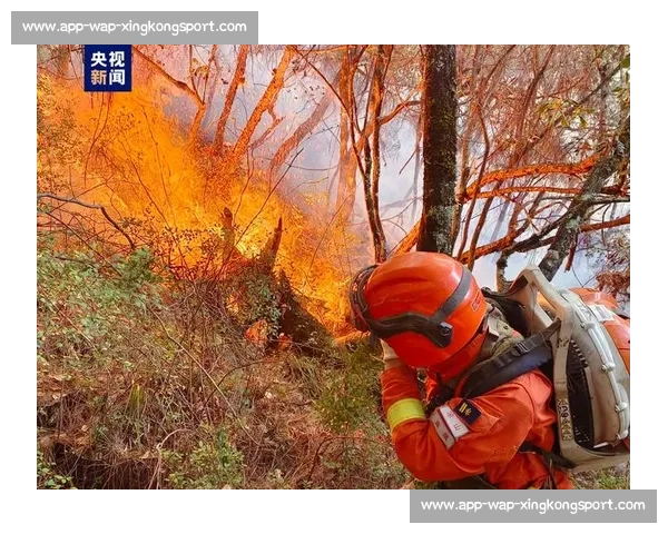 消防员门将吴雨宝：绿茵场扑救与火场逆行的双重守护